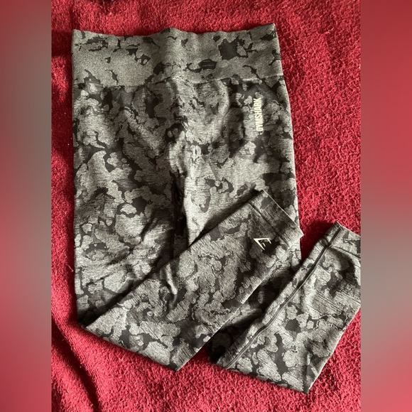 Gymshark Adapt Camo Seamless Leggings, great condition, black, size XL Gymshark - Picture 1 of 5